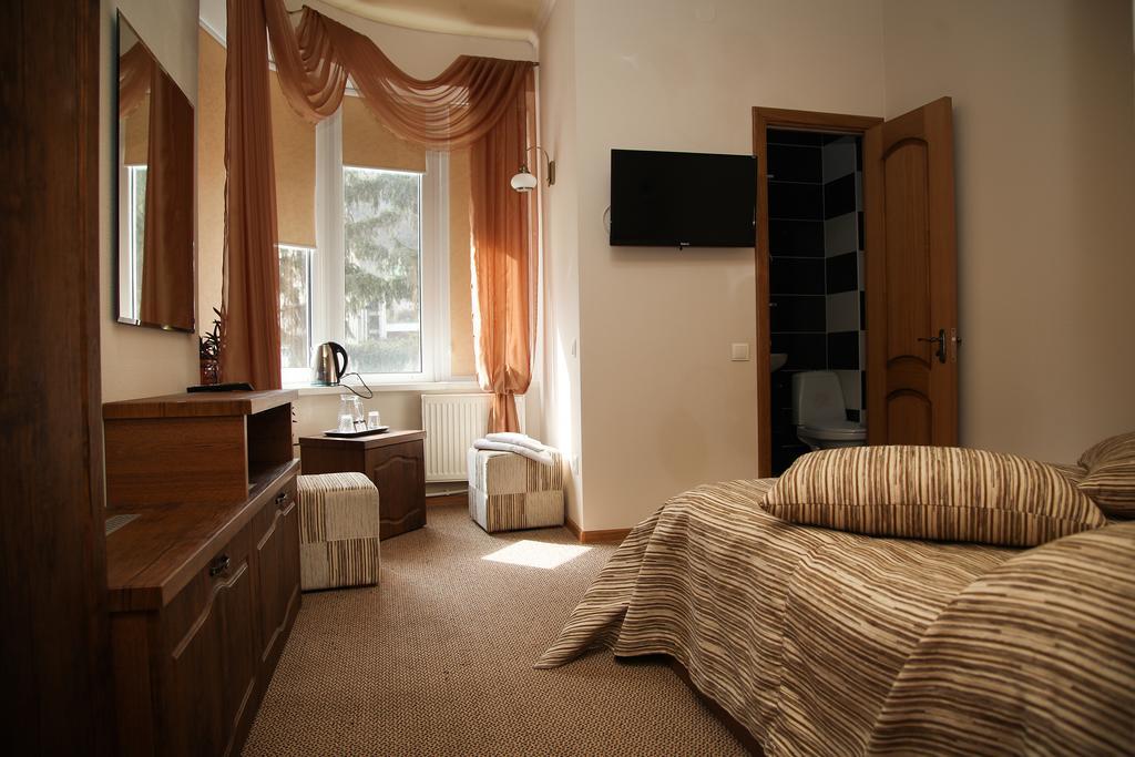 Central Hotel Soroca Phòng bức ảnh